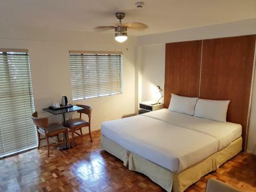 The Clipper Hotel