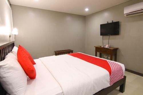 Artina Suites Hotel