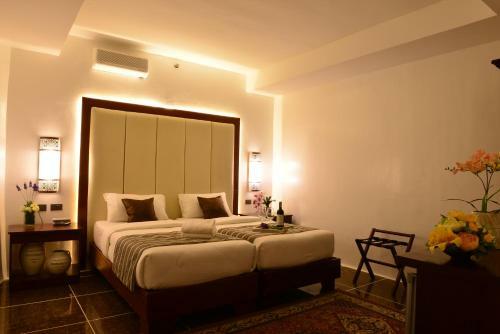 Boracay Summer Palace Hotel