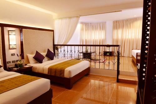 Boracay Summer Palace Hotel