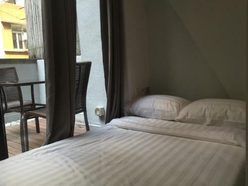 Homy Hotel Central