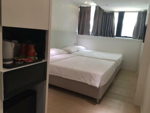 Homy Hotel Central