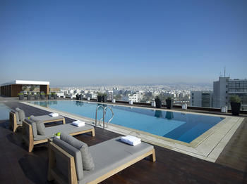 The Met Hotel
