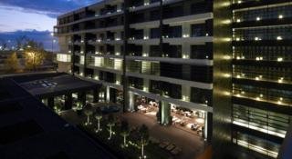 The Met Hotel
