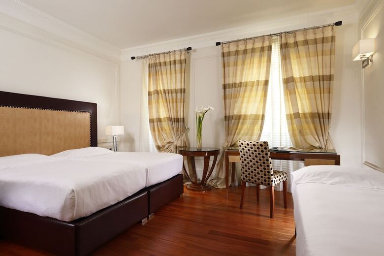 Hotel UNA Roma