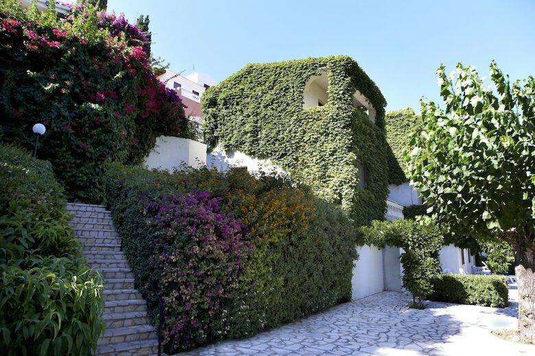 Sunshine Corfu Hotel & Spa