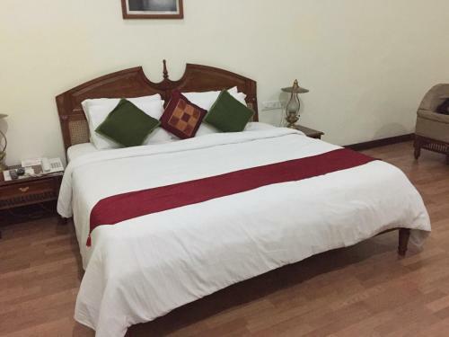 Mascot Hotel Ktdc