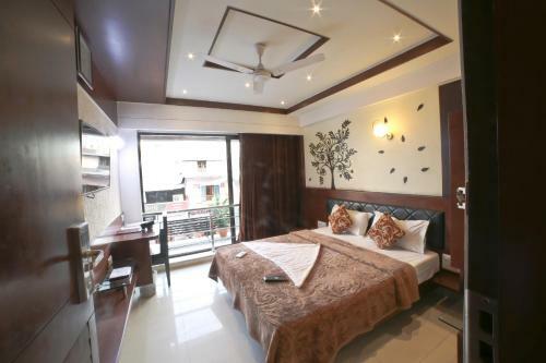 Hotel Grand Pragati