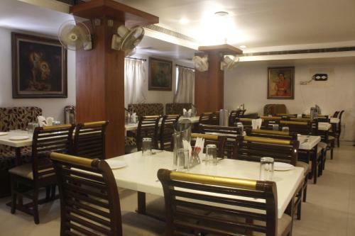 Hotel Chandra's