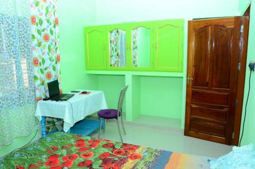 Hostal Vaiga Home Stay