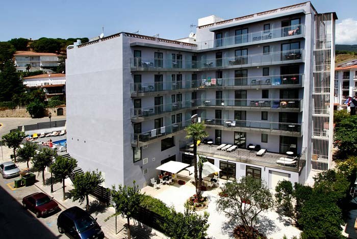 Summer Hotel