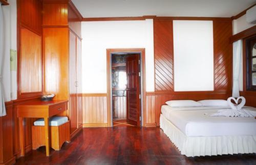 Hotel Koh Chang Lagoon Resort