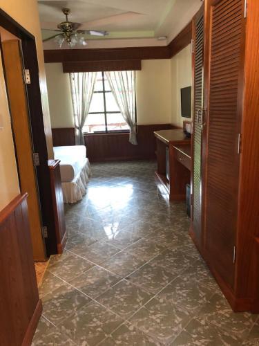 Hotel Koh Chang Lagoon Resort