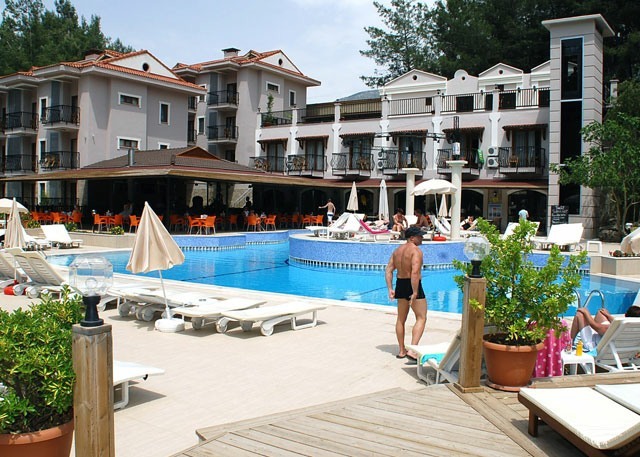 Pine Valley Hotel