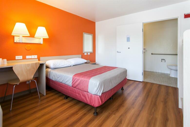 Hotel Motel 6 Los Angeles-rosemead