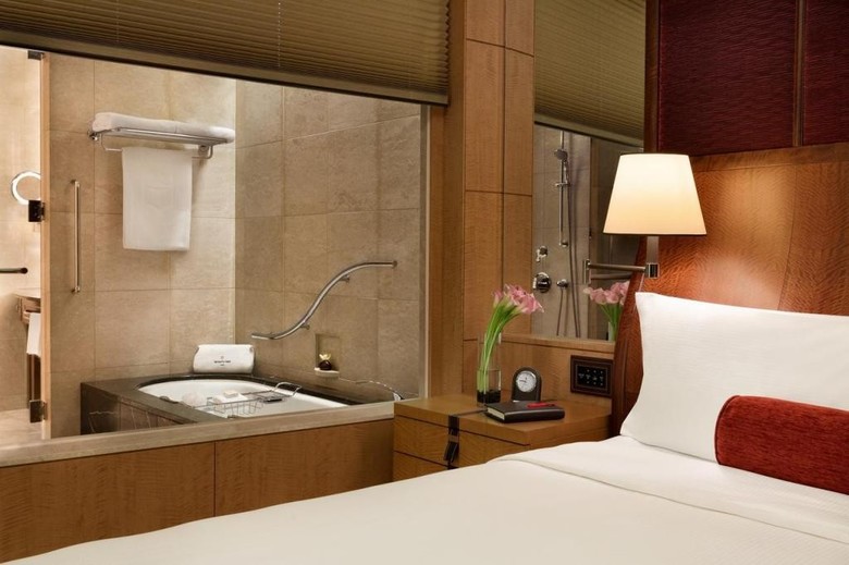 Shangri-la Hotel