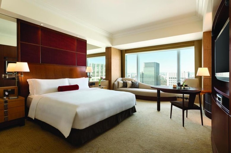 Shangri-la Hotel