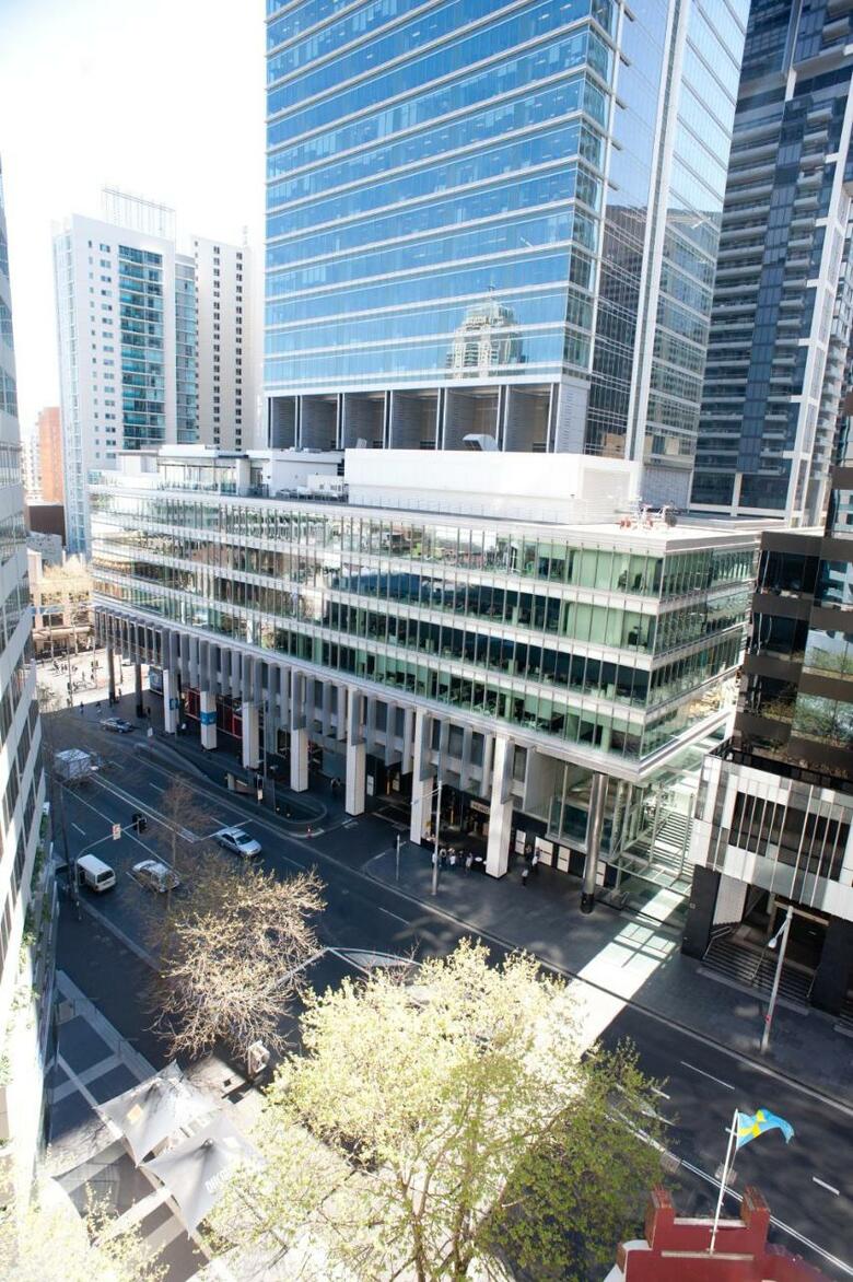 Hotel Quest World Square