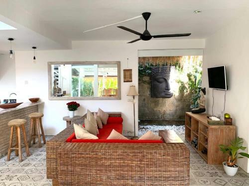 "villa Sarah" New Private
