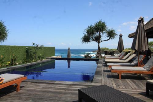 Water Blow Huts