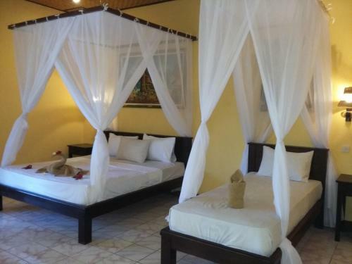 Dewi Bulan Bungalows