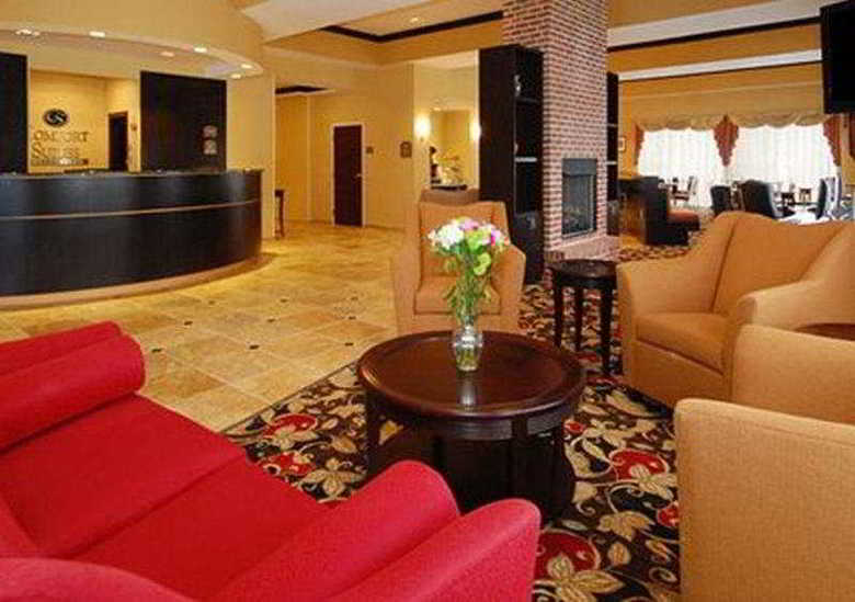 Hotel Comfort Suites