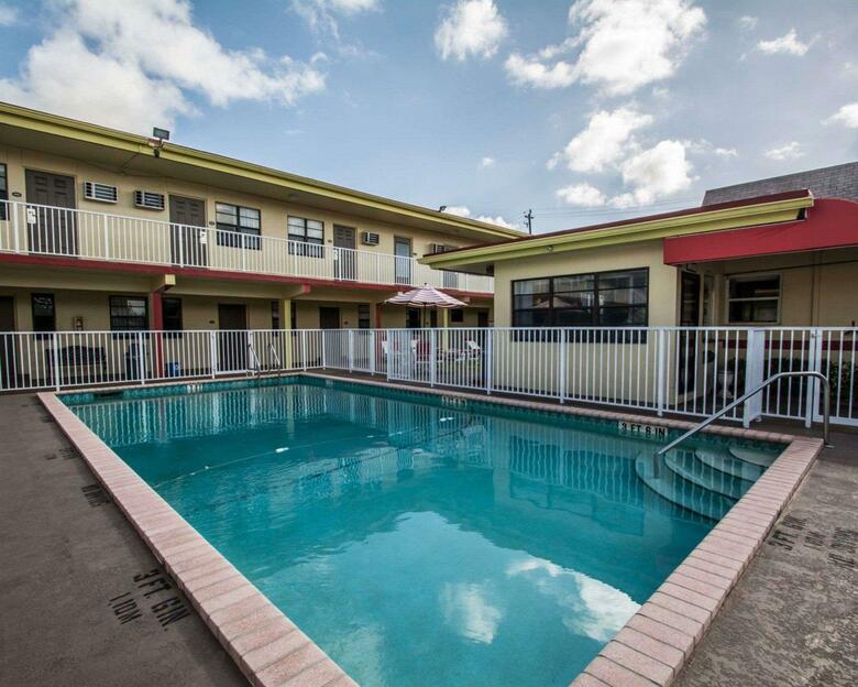 Hotel Fort Lauderdale Gardens Inn & Suites