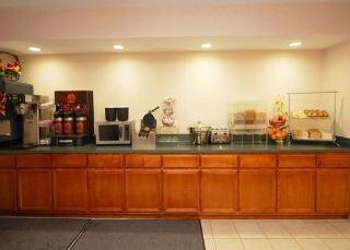 Hotel Comfort Suites - Downtown