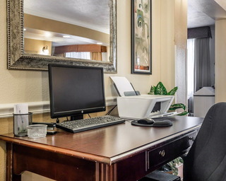 Hotel Comfort Inn & Suites