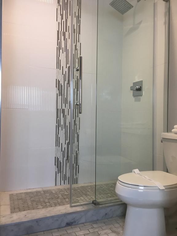 Blvd Hotel & Suites