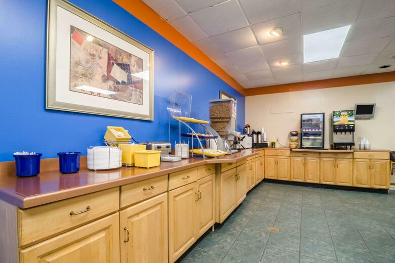 Hotel Quality Inn & Suites