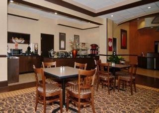 Hotel Comfort Suites