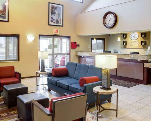Hotel Comfort Suites