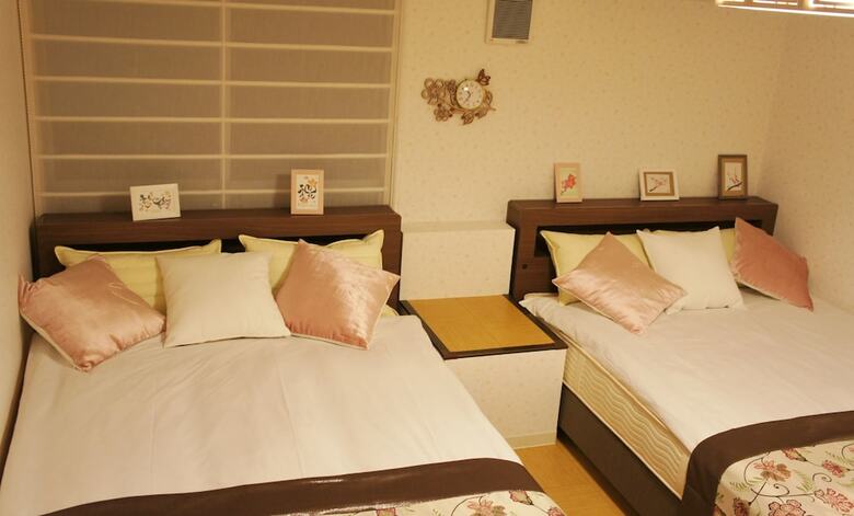 Hostal Hostel Wasabi Osaka Bed With Library