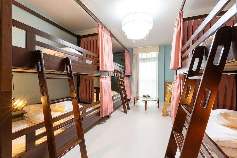 Hostal Hostel Wasabi Osaka Bed With Library