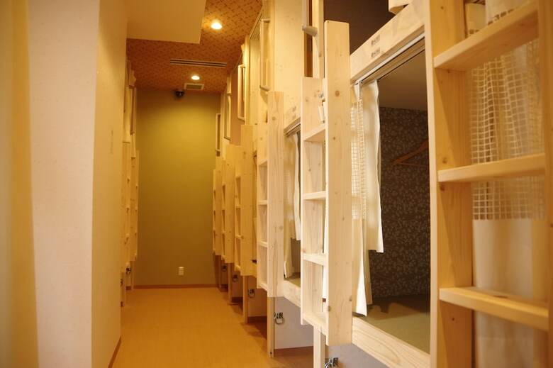 Hostal Hostel Wasabi Osaka Bed With Library