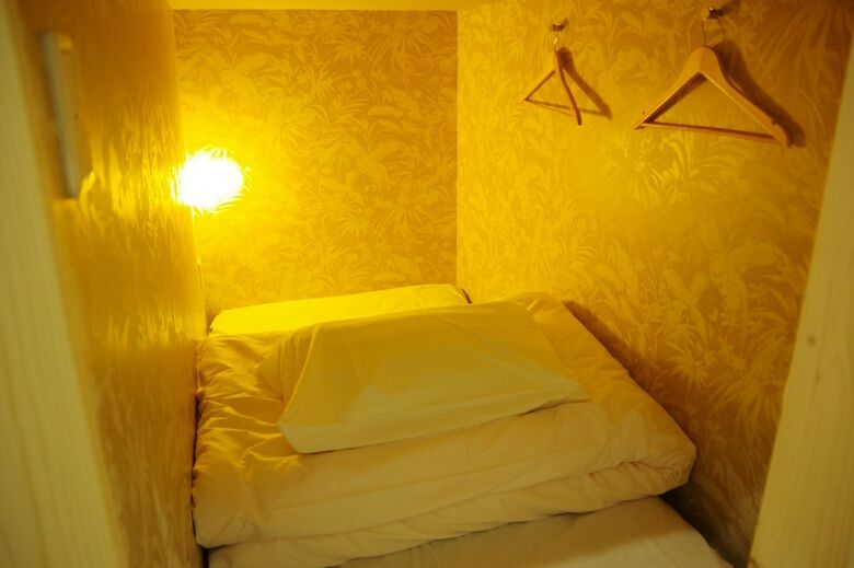 Hostal Hostel Wasabi Osaka Bed With Library