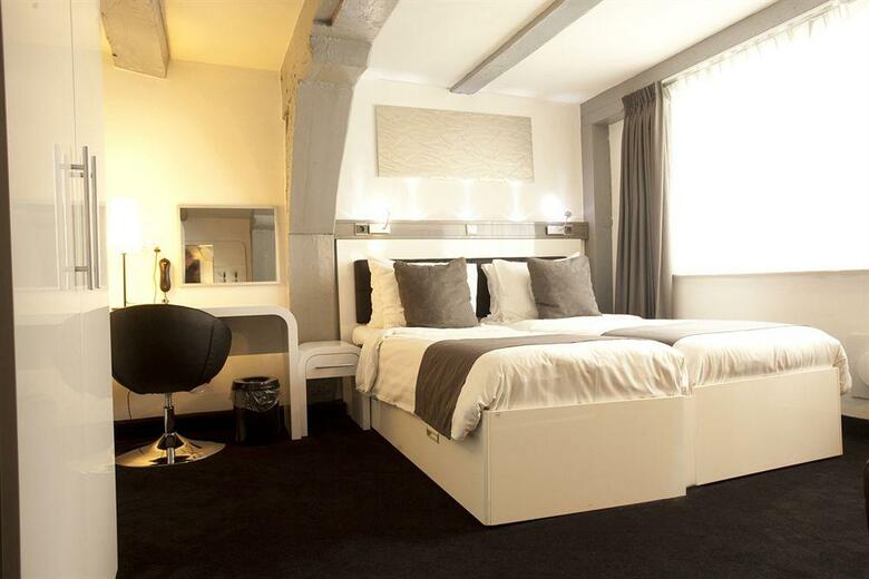 Hotel Cc