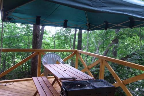 Log Hotel Early Bird