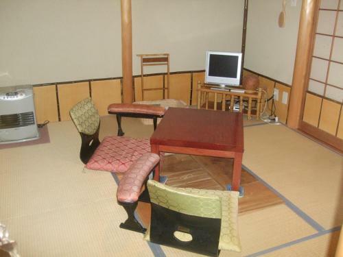 Yushoku Dougen Akou