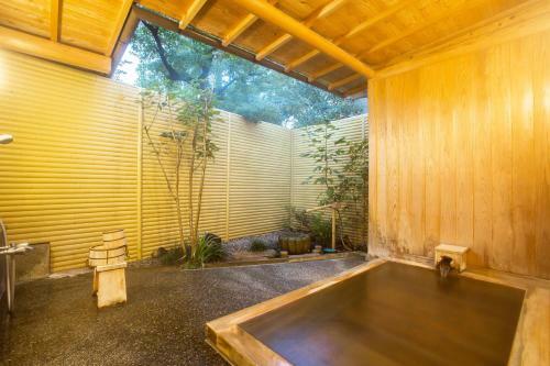 Higashiishikawa Ryokan