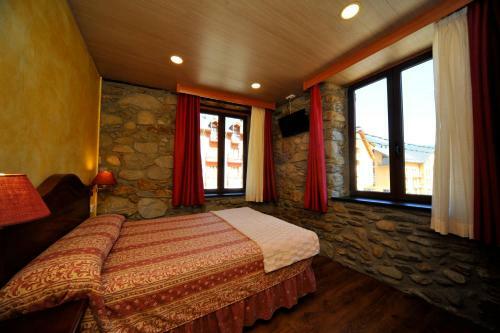 Hotel Hostal Vall D'�neu