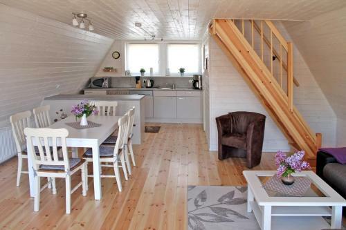 Finnh�tte In Kr�slin