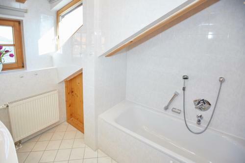 Apartamento Ferienwohnung F. F�glein