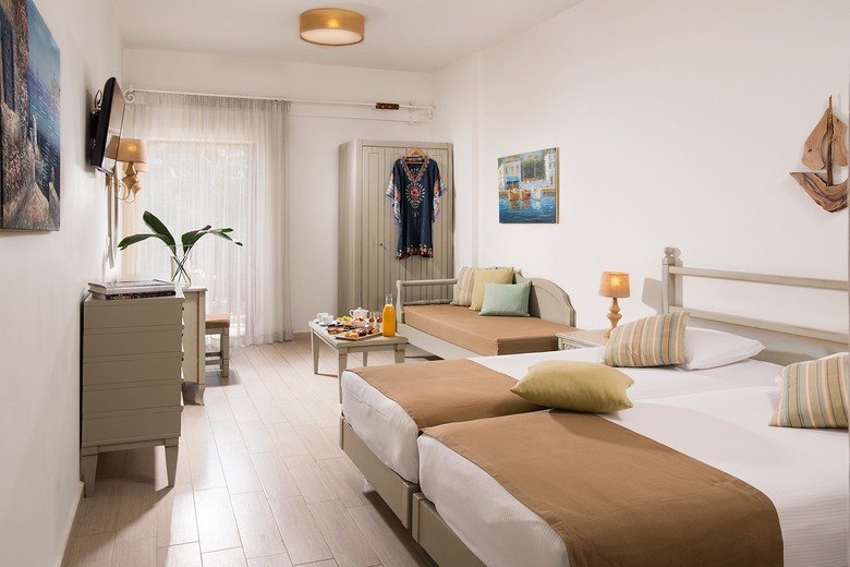 Hotel Almyrida Beach