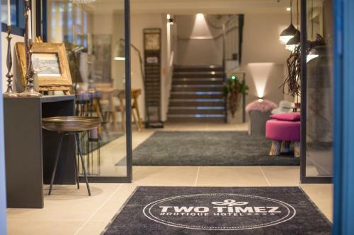 Two Timez - Boutique Hotel