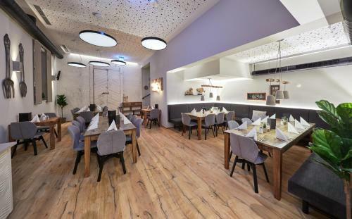 Two Timez - Boutique Hotel