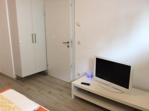 Apartment City