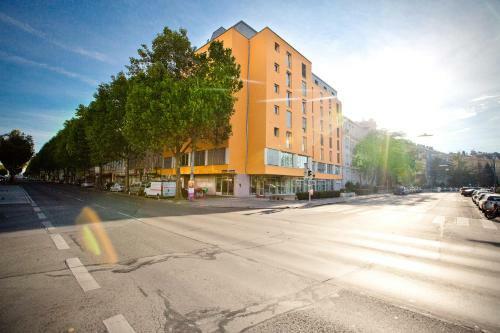 Prater Apartments