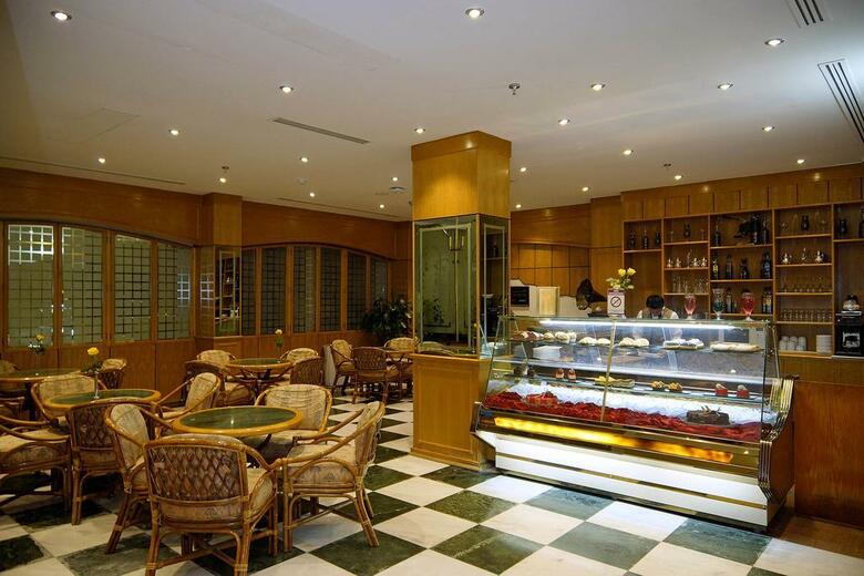 Hotel Al Hamra Golden Tulip (est�ndar)